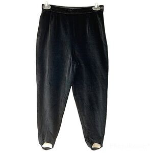 𝅺LIZ Claiborne Vintage Black Velvet Stirrup Pants Size 10 Petite